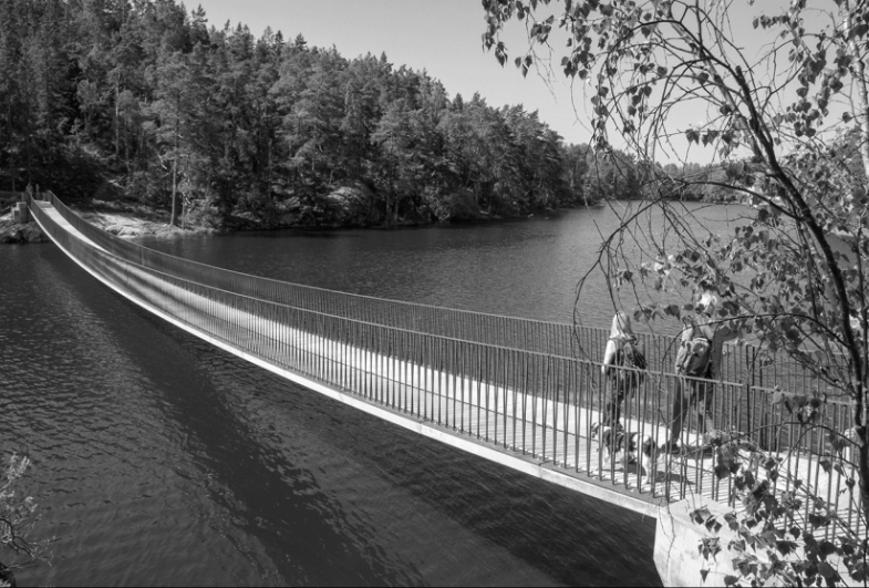 90 meter lang hængebro indviet i svensk nationalpark
